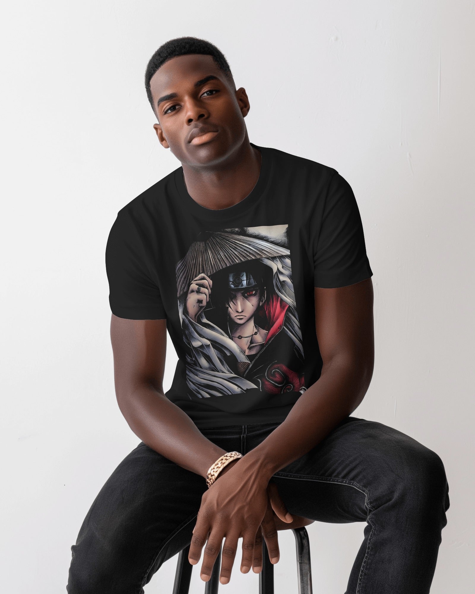 Itachi With a Hat - T-shirt